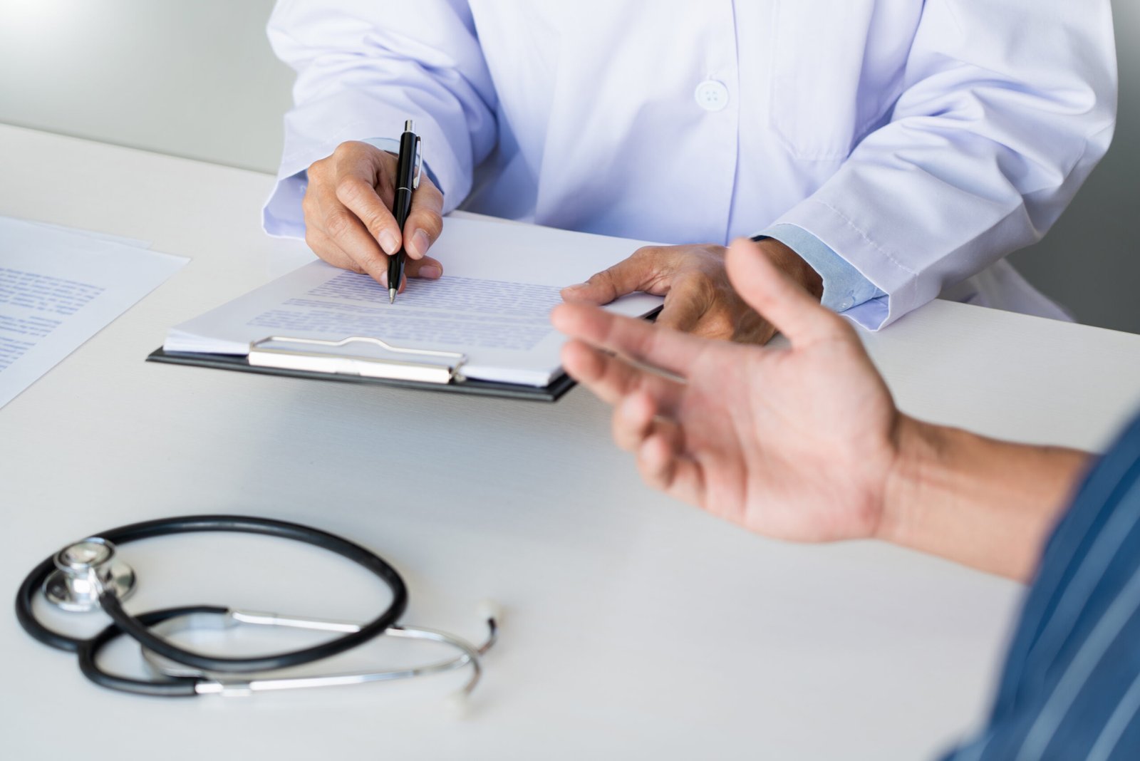 Urología y ETS: cuándo acudir al urólogo y qué tratamientos existen